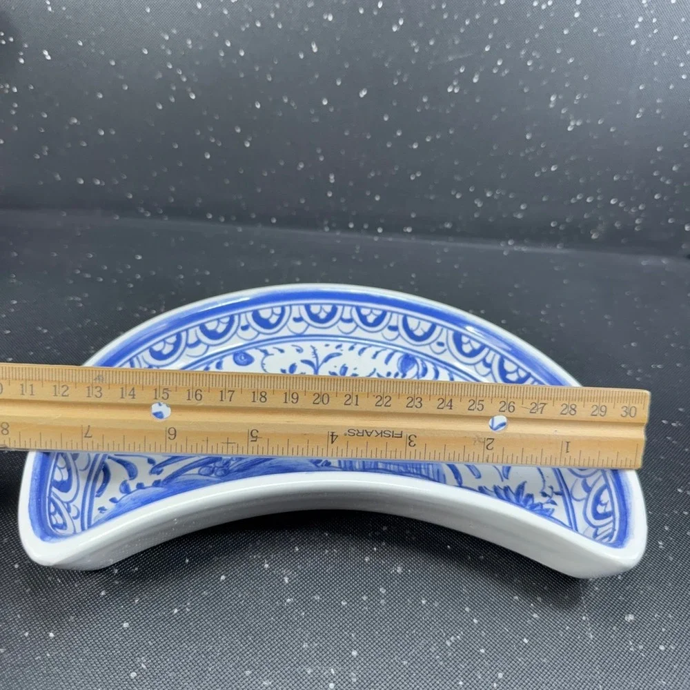Eximious Portugal Hand Painted Blue White Squirrel Crescent Bone Dish Plate Dish